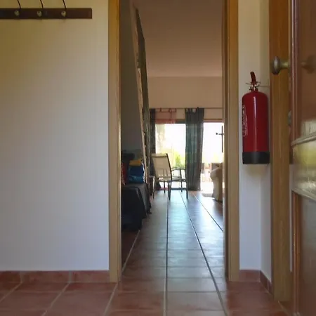 Magnífica Moradia Em Condomínio Fechado * Albufeira